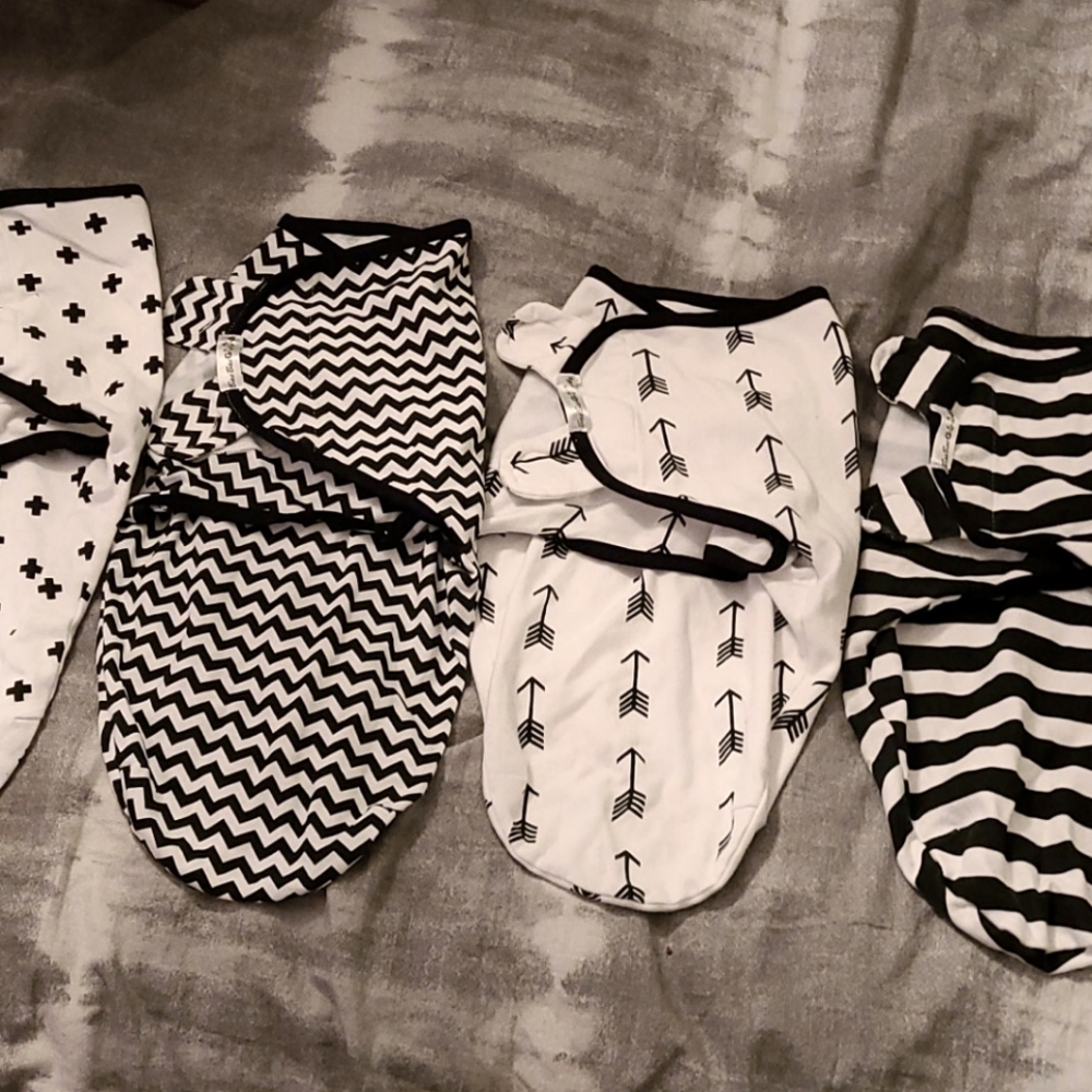 4 Baby swaddles
